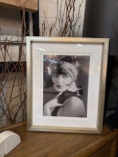 Black and White Picture Frame