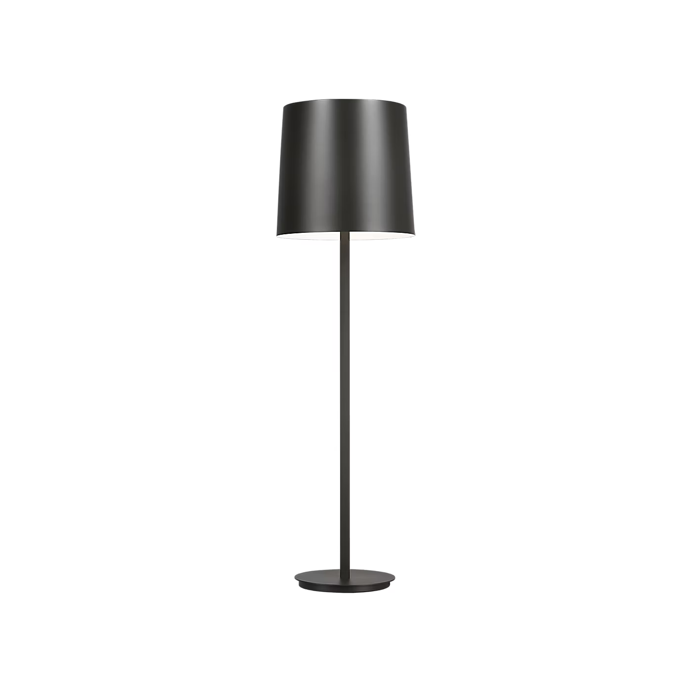 Lucia Outdoor Large Floor Lamp - Visual Comfort