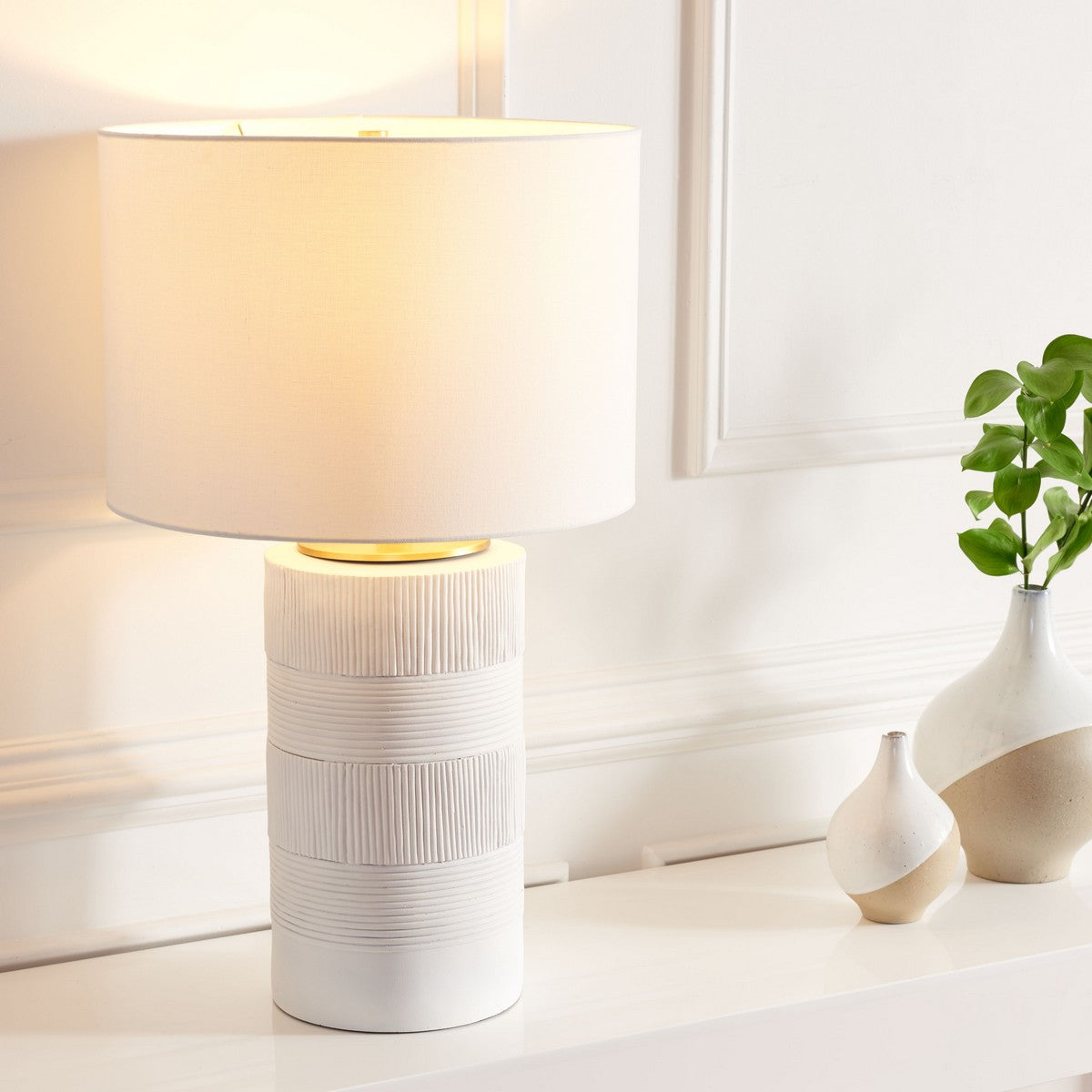 Weller Table Lamp - Safavieh